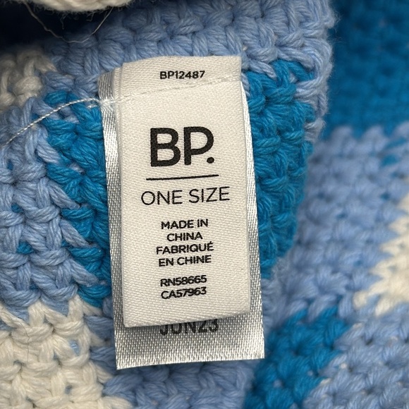 BP. | Gingham Knit Bucket Hat in Blue/Cream, NWT - Picture 4 of 10